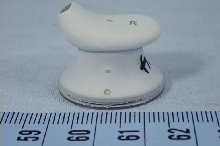 Самые необычные полностью беспроводные наушники готовы к выходу на рынок. Microsoft Surface Earbuds прошли сертификацию FCC