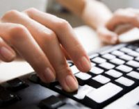 У Латвії онлайн-хор заспівав по відеозвязку