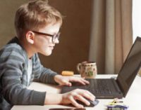 Недетское онлайн-обучение: на уроке у одесских школьников включилось порновидео