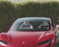 Электромобиль Tesla Roadster сможет ускоряться за счёт реактивной тяги