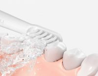 Xiaomi представила очень дешевую электрическую зубную щетку